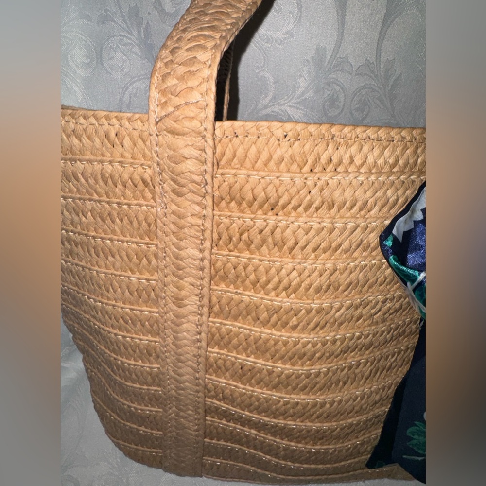 Draper James The Everyday Straw bag & Scarf - Picture 11 of 16